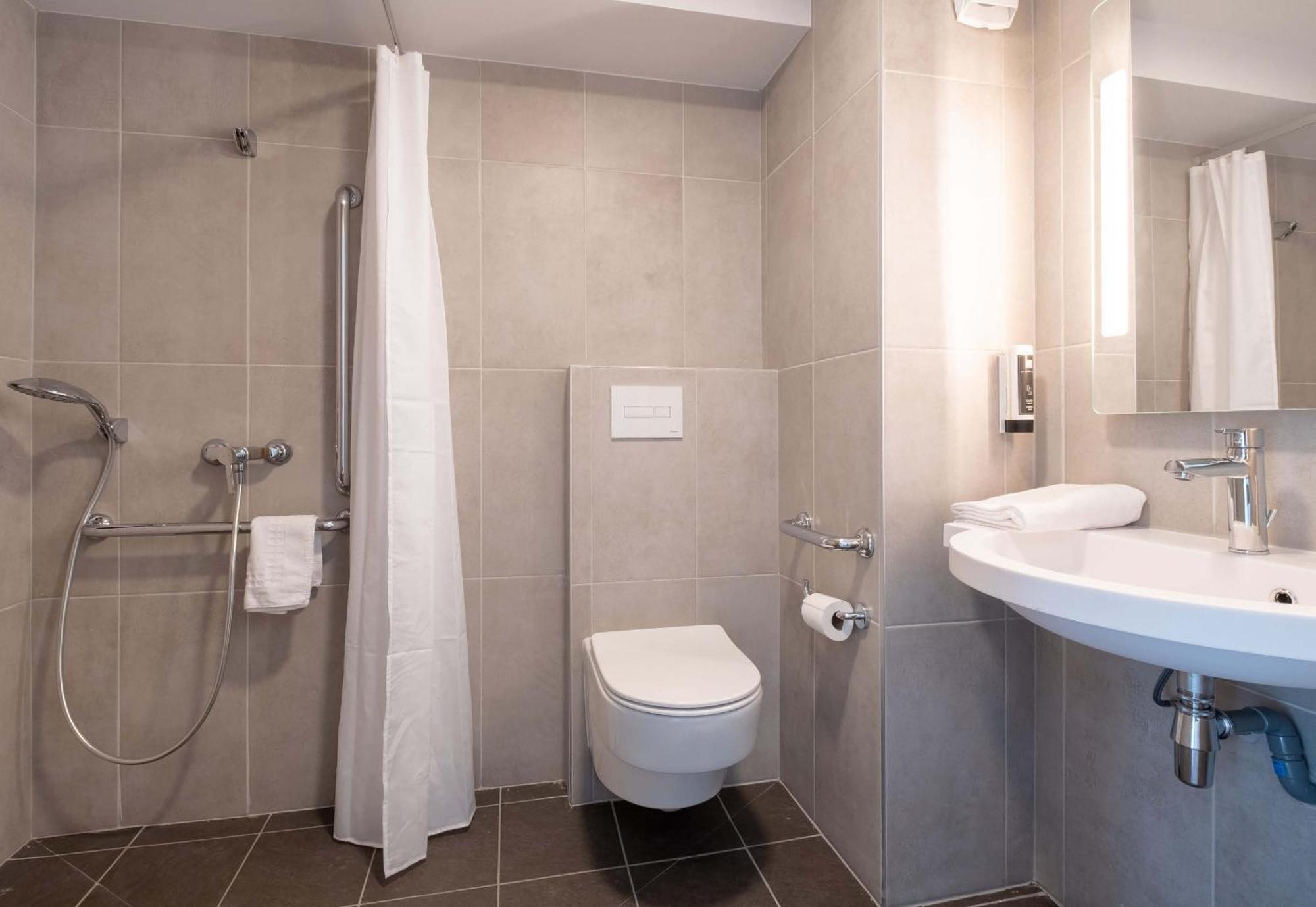 B&B Hotel Cluses Sud Kültér fotó